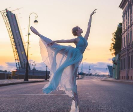 Darian Volkova: da Ballerina a fotografa della Danza